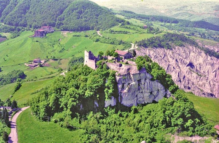 Parco Di Montebello Quattro Castella Exteriér fotografie